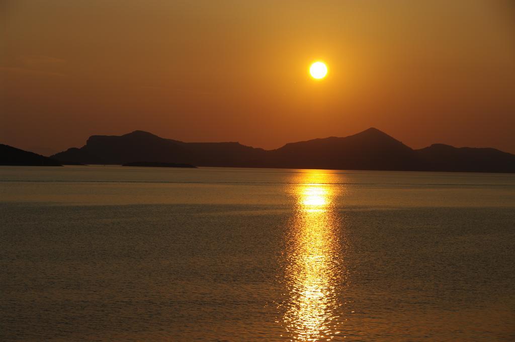 Sunset Apartments 斯拉诺 外观 照片