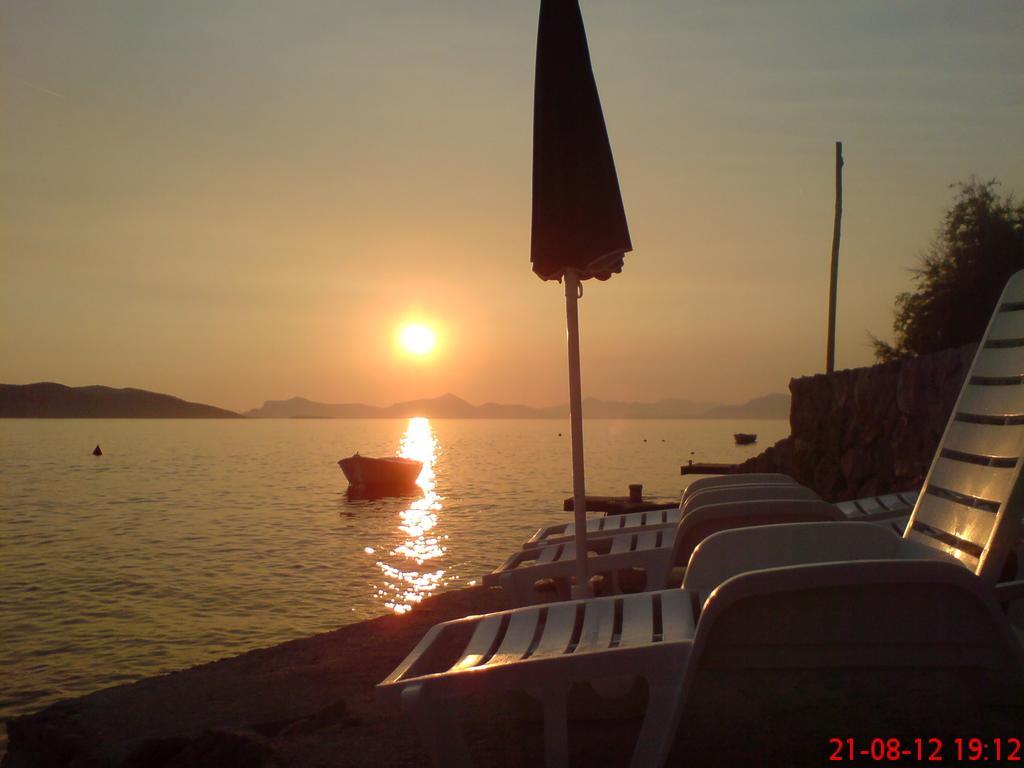 Sunset Apartments 斯拉诺 外观 照片